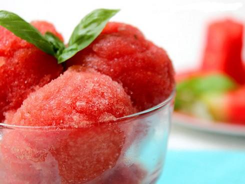 Cách làm kem sữa chua dưa hấu bằng máy làm kem-3