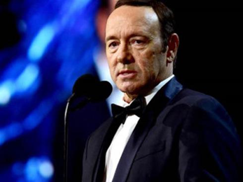 8 nhân viên phim 'House of Cards' bị Kevin Spacey tấn công tình dục