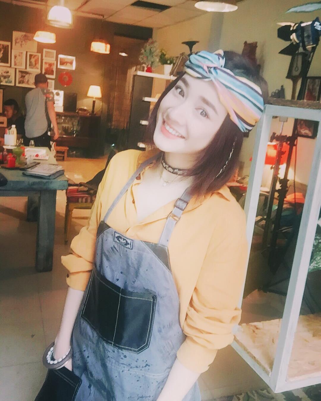 Tin sao Việt 4/11: Hoa hậu Lê Âu Ngân Anh than khổ vì sở hữu gương mặt không ăn ảnh-5