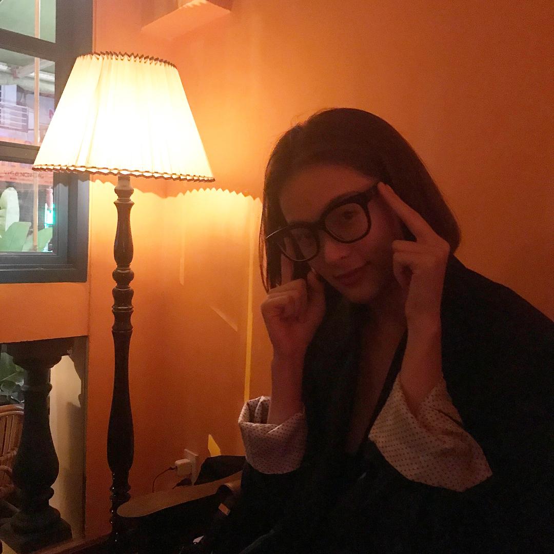 Tin sao Việt 4/11: Hoa hậu Lê Âu Ngân Anh than khổ vì sở hữu gương mặt không ăn ảnh-11