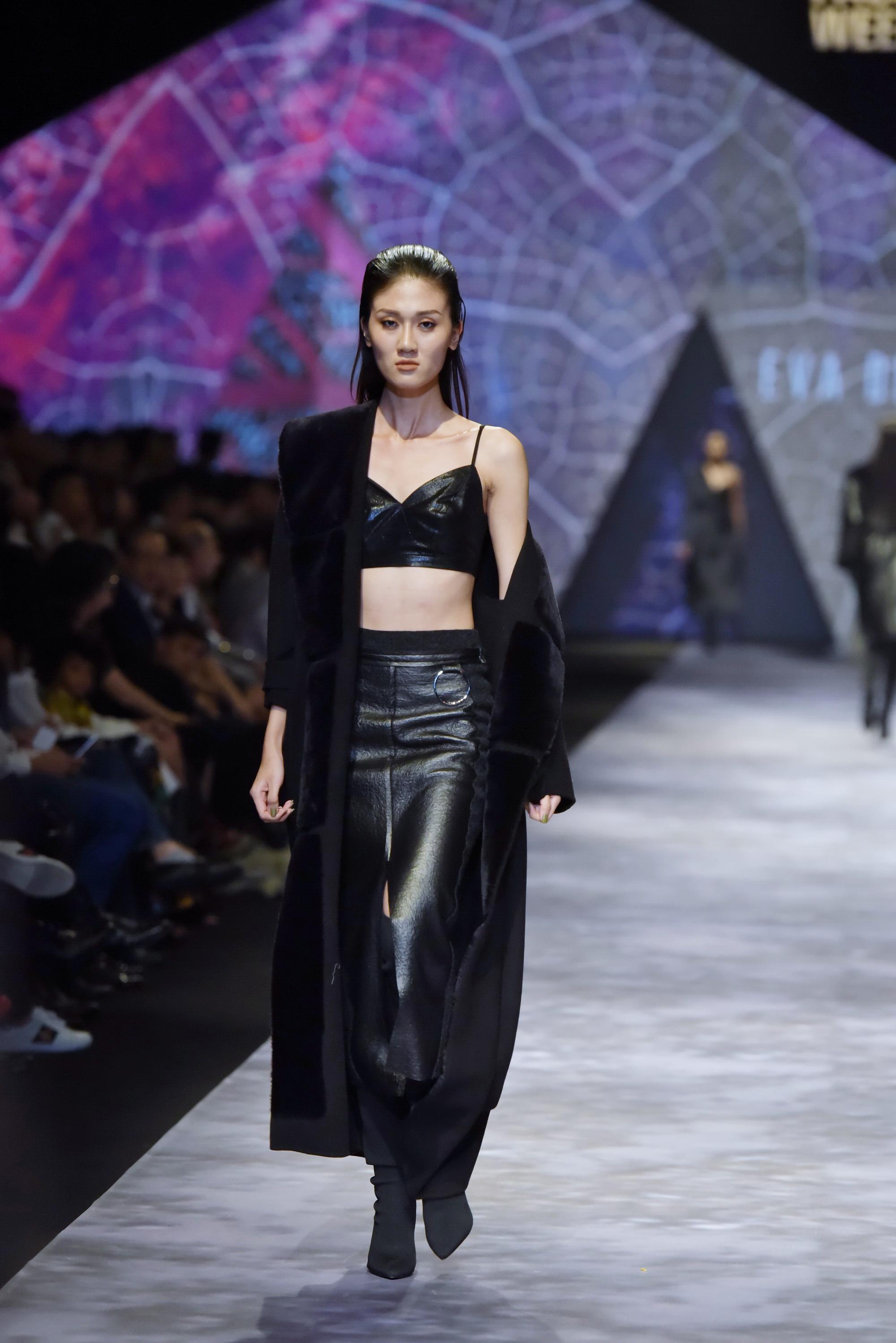 Đêm cuối Vietnam International Fashion Week thất thủ vì quá đông-3