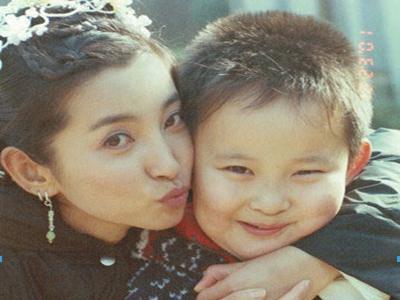 Sau cả thập kỷ, những ngôi sao này vẫn trẻ trung khi tái ngộ bạn diễn nhí-10