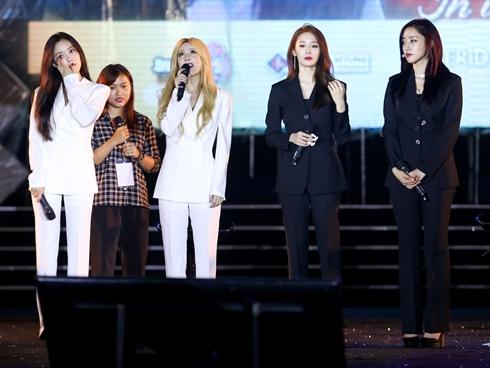 T-ara: Mỗi lần sang Việt Nam là lại có thêm một fan nam khóc nức nở-7