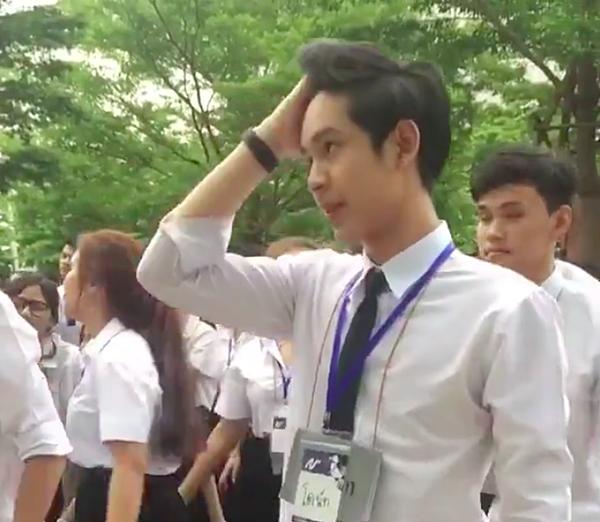 Chỉ 43s nhún nhảy trong giờ sinh hoạt, chàng trai Thái khiến MXH dậy sóng vì quá đáng yêu-3