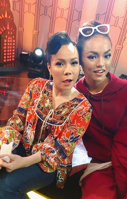 Tin sao Việt 5/11: Người yêu mới mà Isaac vừa công khai là ai?-7