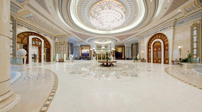 Bên trong khách sạn xa hoa cực độ giam hoàng tử ăn chơi nhất thế giới-6