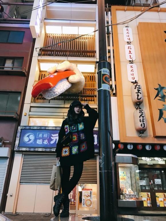 Hot girl - hot boy Việt 6/11: Phương Ly khiến fan bật cười với màn ăn mừng MV triệu view không giống ai-7