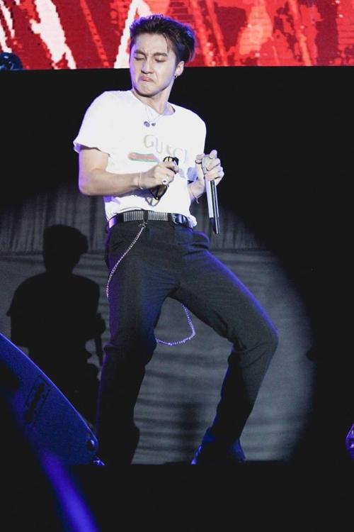 Đụng hàng áo thun Gucci 12 triệu đồng, Tâm Tít khí chất không kém Hà Hồ, Kỳ Duyên-6