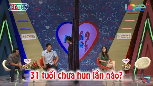 Cát Tường hốt hoảng vì anh chàng giữ thân trong sạch, 31 tuổi chưa hôn lần nào-11