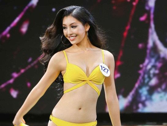 MC Phan Anh xin lỗi sau phát ngôn về đêm bán kết Hoa hậu Hoàn vũ 2017 trình diễn trong bão lũ-5