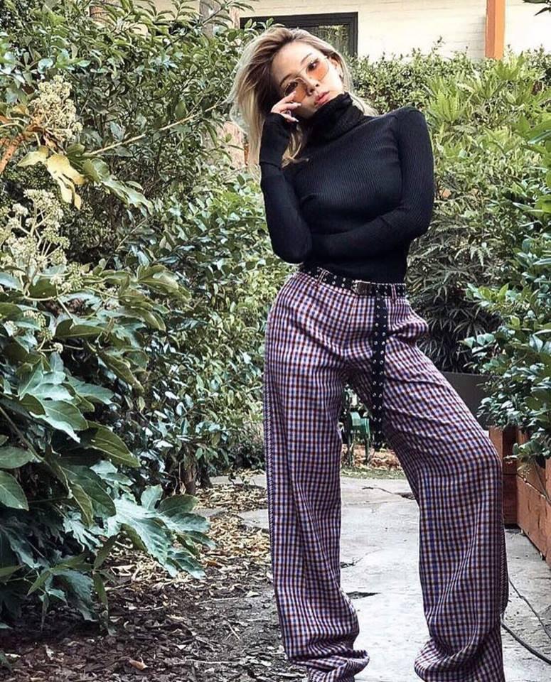 Mốt quần ống loe chiếm cảm tình của dàn mỹ nhân Hàn suốt tuần qua-1