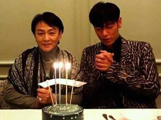 Sao Hàn 6/11: Mẹ T.O.P xóa ảnh sinh nhật cùng con trai sau khi bị chỉ trích