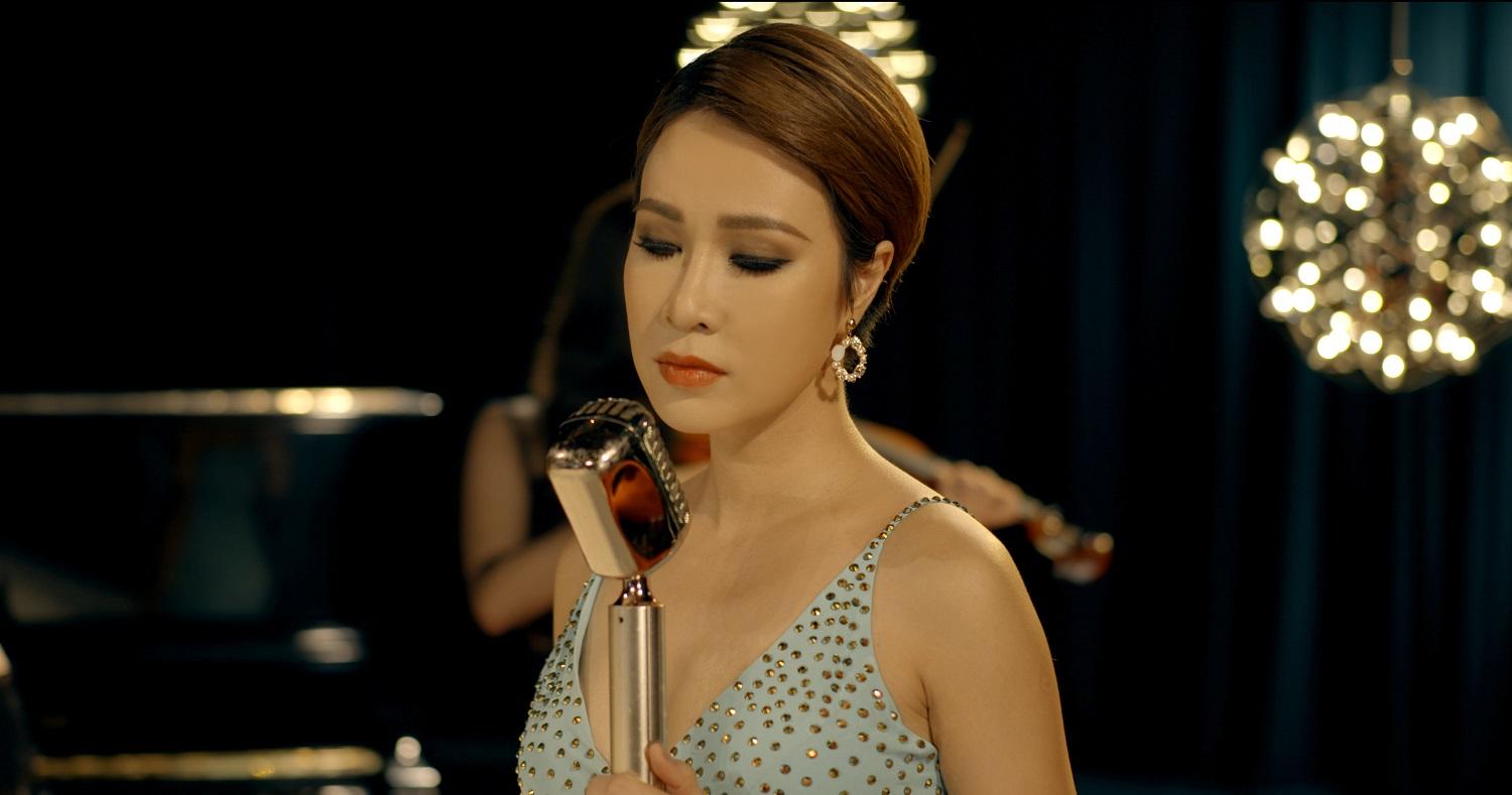 Trở lại sau 3 năm, ca khúc mới của Uyên Linh gây tranh cãi trên mạng xã hội-2