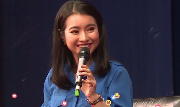 Chân dung cô hoa khôi sinh viên được ngồi cạnh và phỏng vấn trực tiếp Jack Ma ngày hôm nay-4