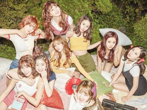 TWICE comeback lần thứ 4 trong năm với đội hình… 18 thành viên-2