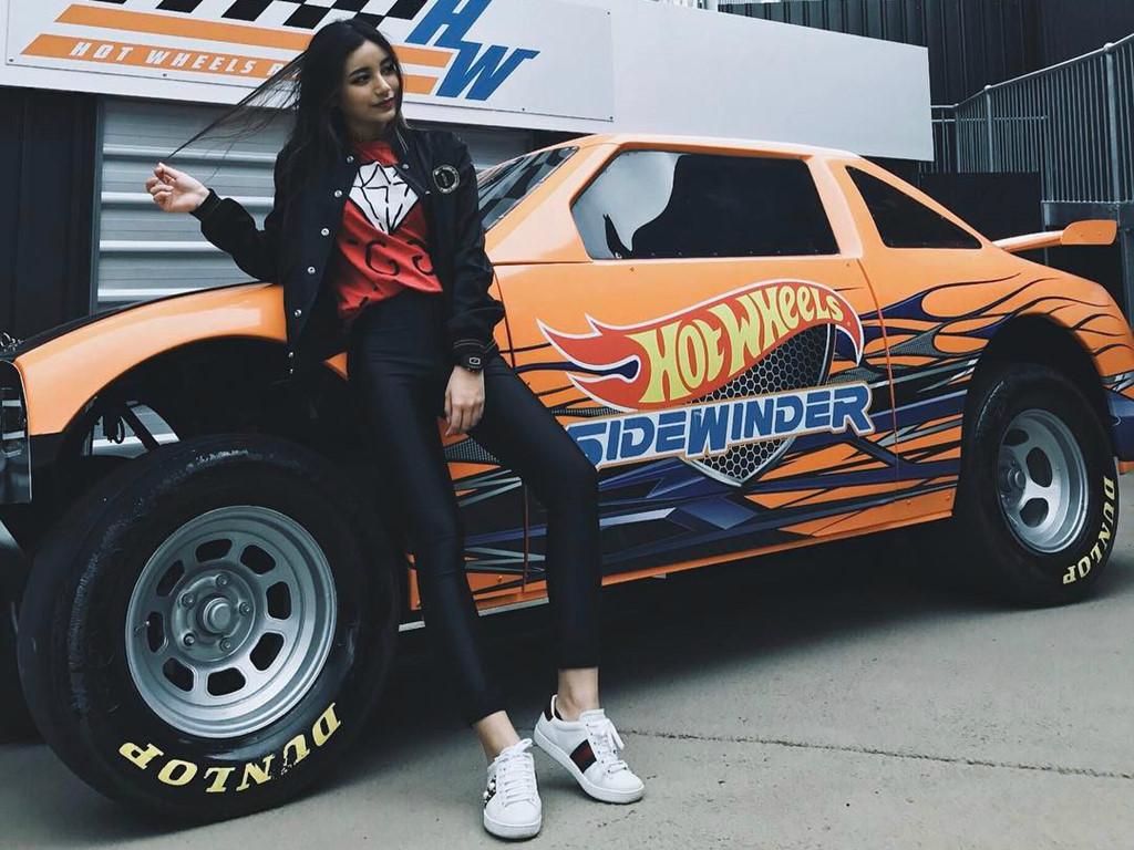 Cuộc sống của cô gái có mẹ sở hữu nhiều túi Hermes nhất nhì thế giới-4