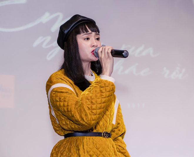 Sau ồn ào tình ái với Soobin Hoàng Sơn, Hiền Hồ tủi thân khi ca khúc mới bị dân mạng mỉa mai-1