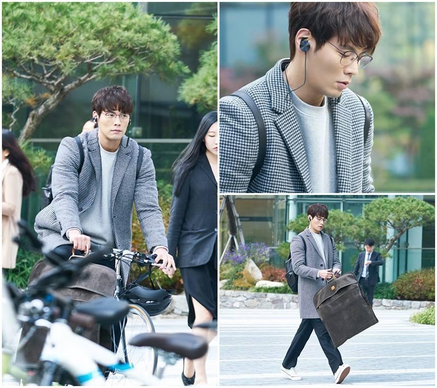 Sao Hàn 7/11: Kim Hee Sun khoe ảnh tuổi 40 mà ngỡ như trẻ thơ tại đám cưới Song - Song-6