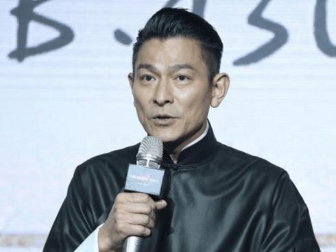 Lưu Đức Hoa buồn bã tuyên bố giải nghệ vì đã kiệt sức