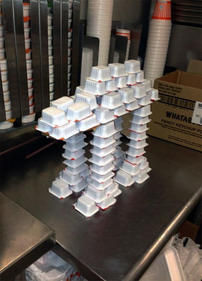 Loạt ảnh chứng minh thánh rảnh rỗi có thể tạo ra các sản phẩm không tin nổi-2