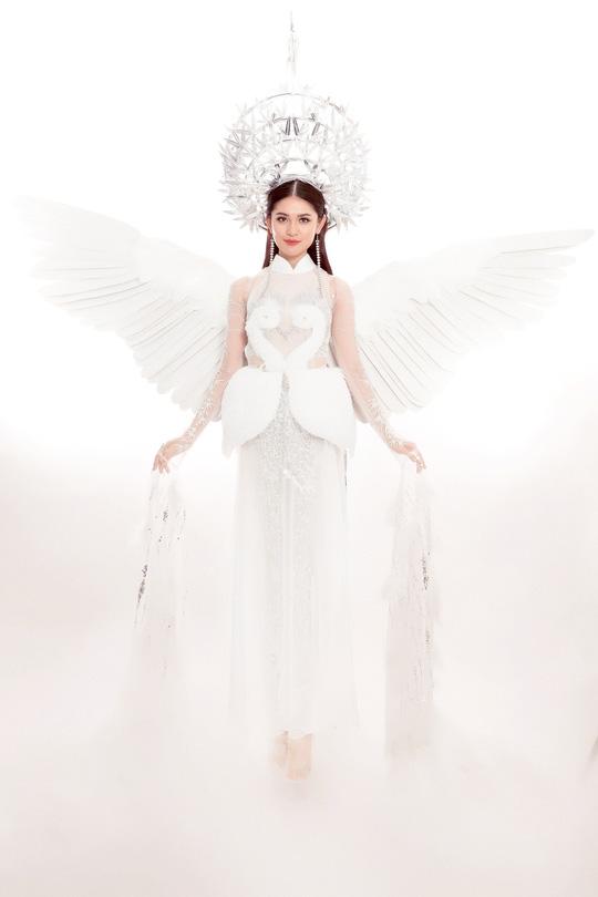 Trang phục dân tộc dự thi Hoa hậu Quốc Tế của Thùy Dung bị chê quê mùa và thiếu tinh tế-3