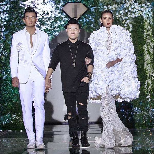 Bản tin ấm áp sáng 8/11: Sau Thủy Tiên, Đỗ Mạnh Cường ủng hộ 100 triệu đồng cho người dân vùng bão-3