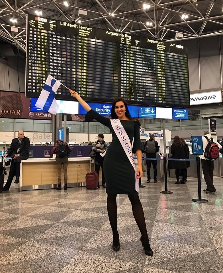 Trước giờ lên đường, Nguyễn Thị Loan được Global Beauties dự đoán lọt top 20 Miss Universe 2017-10