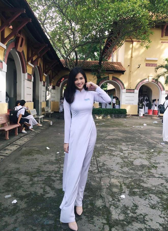 10X Sài Gòn bị bạn bè trêu chọc vì tên lạ: Vương Hoàng Mai Diz-4