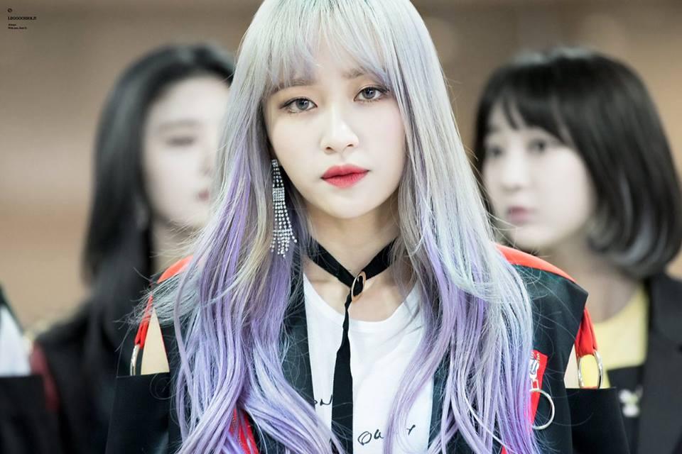 Sao Hàn 8/11: Nữ thần fancam Hani tiết lộ bị chảy máu đầu do tẩy tóc quá nhiều-1