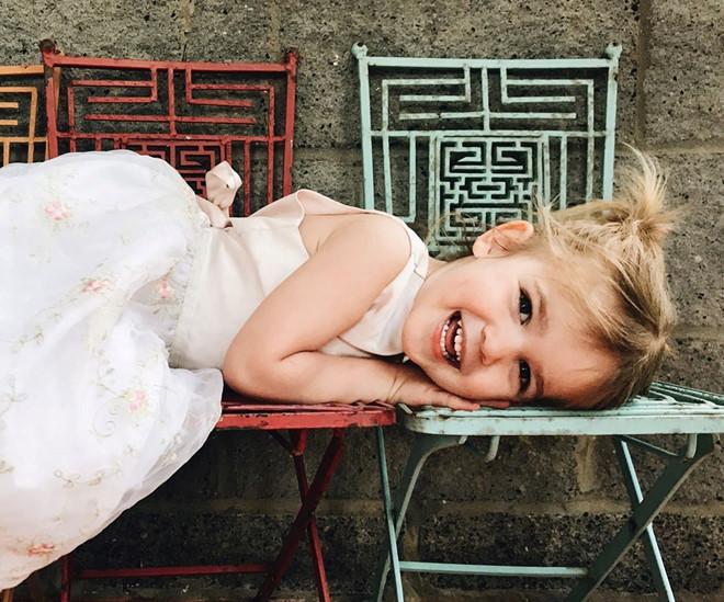 Bà cụ non gây bão mạng khi gọi điện thoại nhờ bà tư vấn cách cưa trai-1