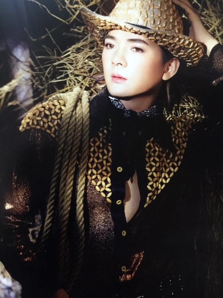 Tin sao Việt 8/11: Bất ngờ với bức ảnh chụp lén nhan sắc Á hậu Huyền My-10