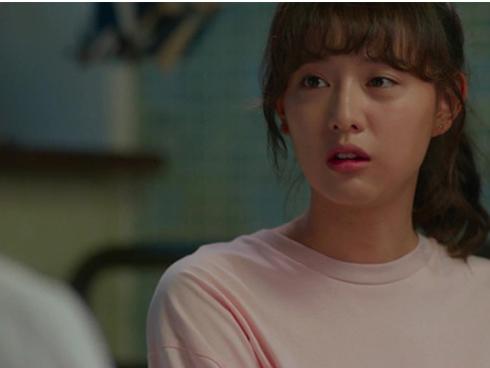 Tái mặt trước lời 'dạy bảo' từ người yêu mới của người yêu cũ