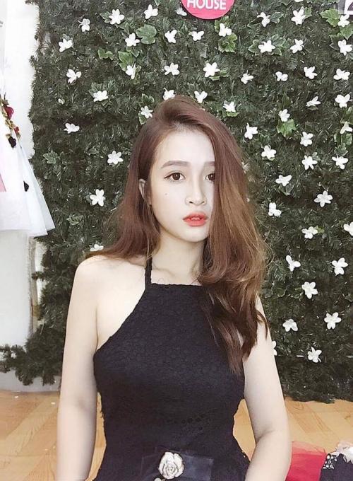 Clip siêu đáng yêu: Cô gái xinh đẹp hóa Thị Nở nhờ tài make-up thần sầu của bạn trai-1