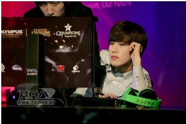 Đây chính là chàng trai khiến mọi trận đấu Liên minh huyền thoại đều hot-2