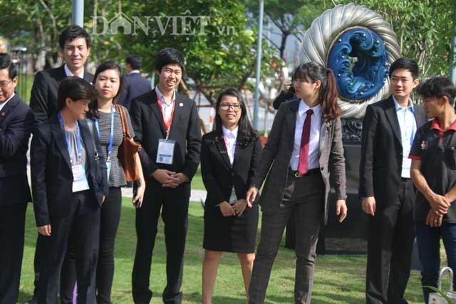 Nữ đặc vụ xinh đẹp của Việt Nam làm lá chắn sống tại APEC-3