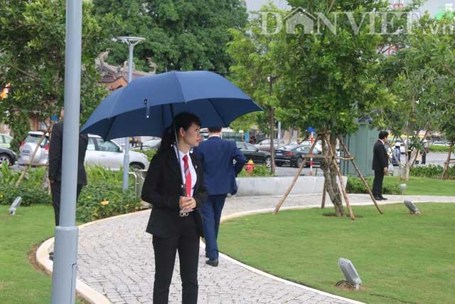 Nữ đặc vụ xinh đẹp của Việt Nam làm lá chắn sống tại APEC-8