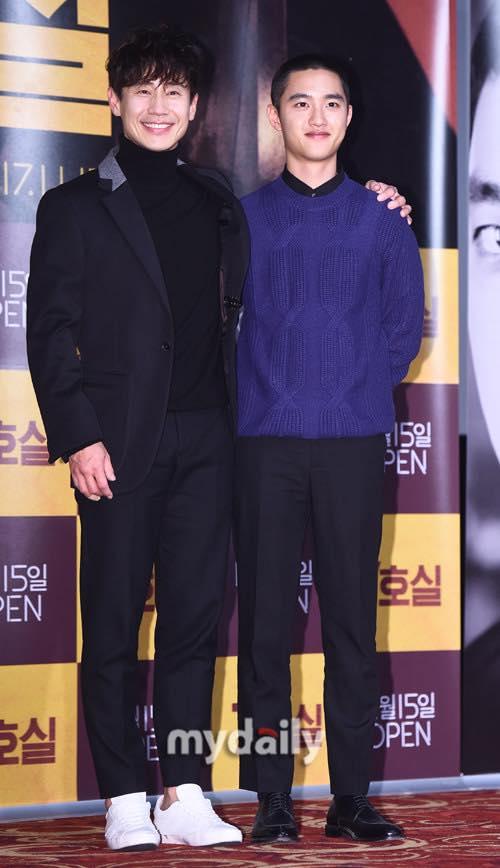 Sao Hàn 9/11: Bà xã Bae Yong Joon rạng rỡ xinh đẹp, khéo léo che bụng bầu-7