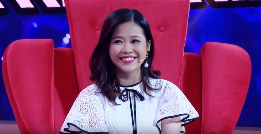 Vì yêu mà đến: Cô sinh viên trường báo tỏ tình thành công, nắm tay Quang Bảo rời khỏi chương trình-1