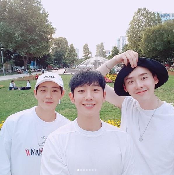 Khi nàng say giấc: Quên Suzy đi, Lee Jong Suk và Jung Hae In mới là cặp đôi được yêu mến nhất-3