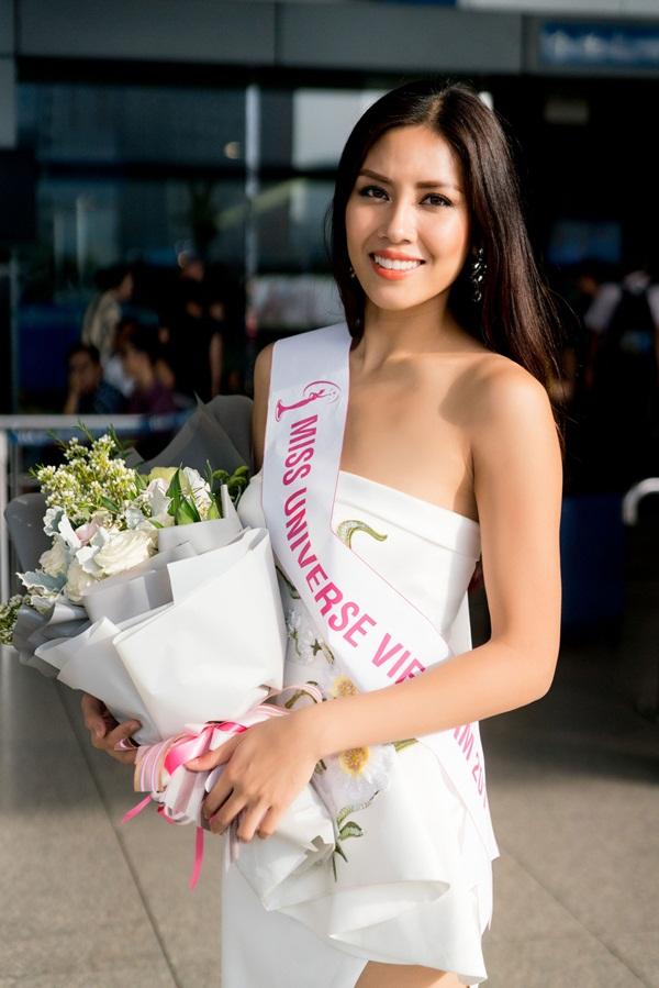 Nguyễn Thị Loan mang theo hơn 200 kg hành lý lên đường dự thi Miss Universe 2017-5