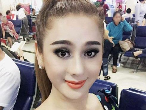 Tin sao Việt 11/11: Cuối tuần đăng ảnh giường chiếu, Lê Thúy tiết lộ điều muốn làm với chồng-13