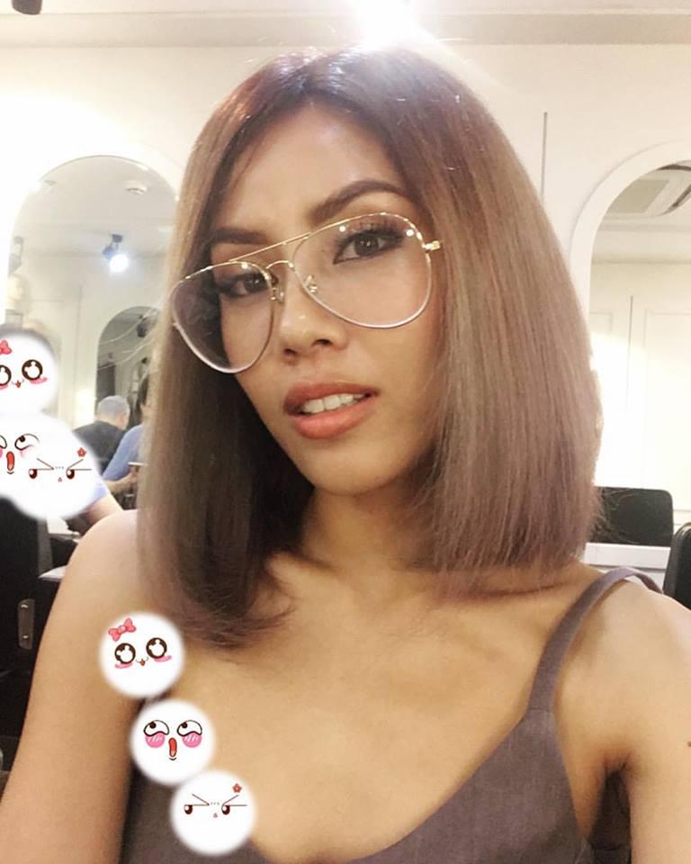 Tin sao Việt 10/11: Lâm Khánh Chi trước thời khắc mặc váy cô dâu vào thánh đường-12