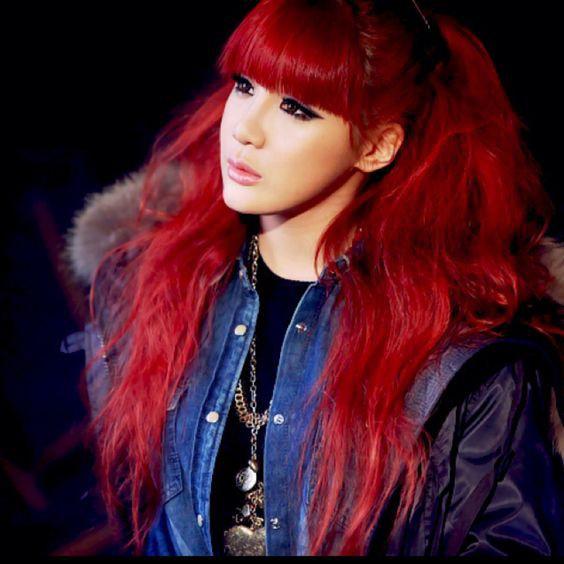 Cố nhuộm lại tóc đỏ như thời đỉnh cao nhan sắc nhưng Park Bom vẫn bị chê vì khuôn mặt biến dạng-3