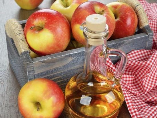 10 công dụng không ngờ của giấm táo