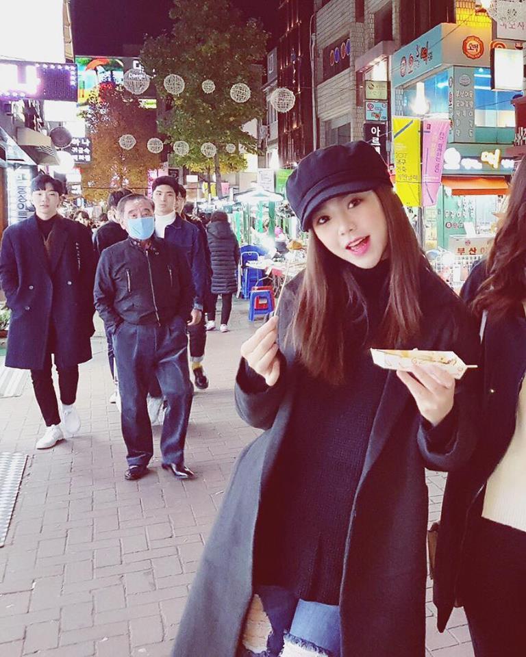 Hot girl - hot boy Việt 12/11: Minh Châu đốn tim fan khi đệm piano hát Đừng ai nhắc về anh ấy-3