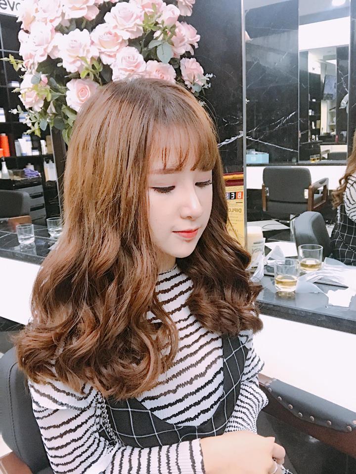 Hot girl - hot boy Việt 12/11: Minh Châu đốn tim fan khi đệm piano hát Đừng ai nhắc về anh ấy-4