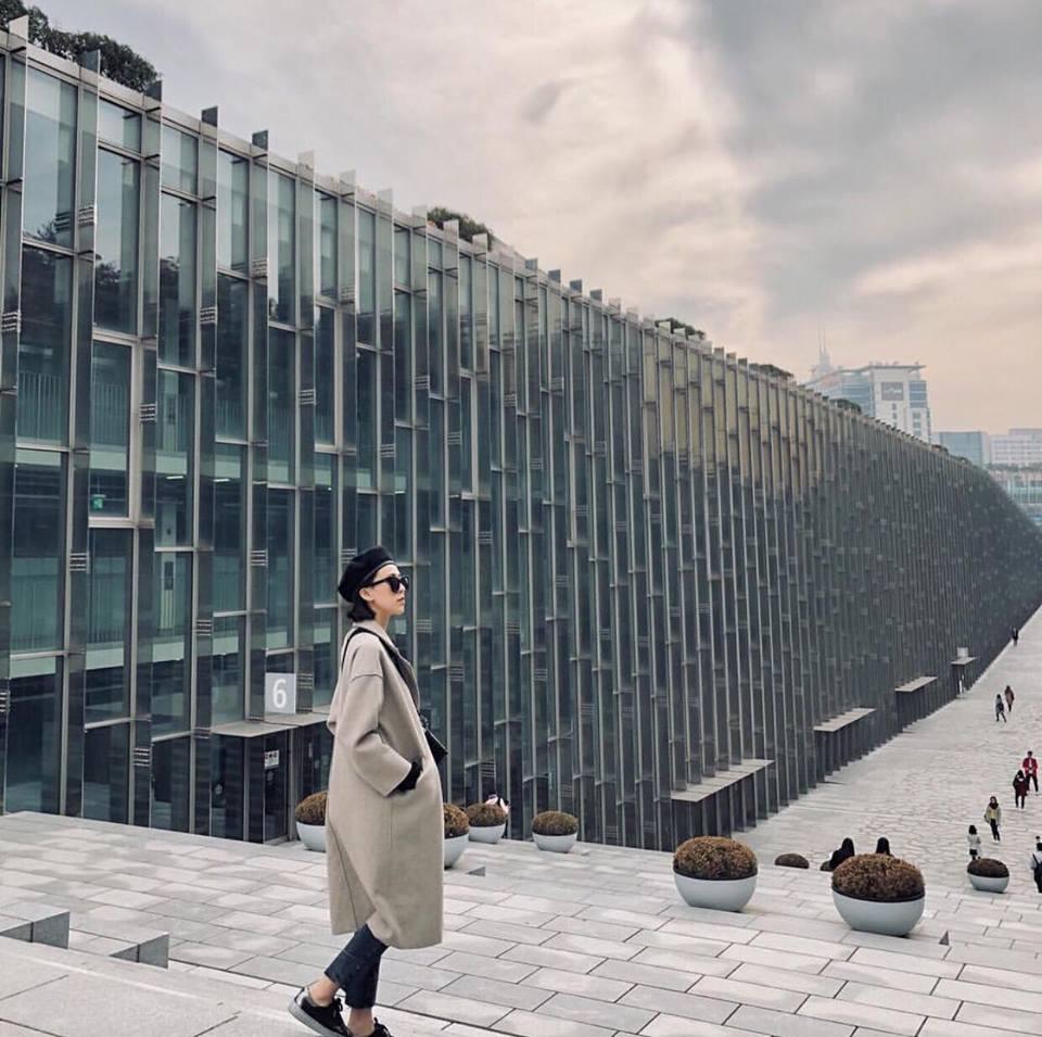 Dresscode nâu be chiếm sóng street style dàn hot face tuần này-8