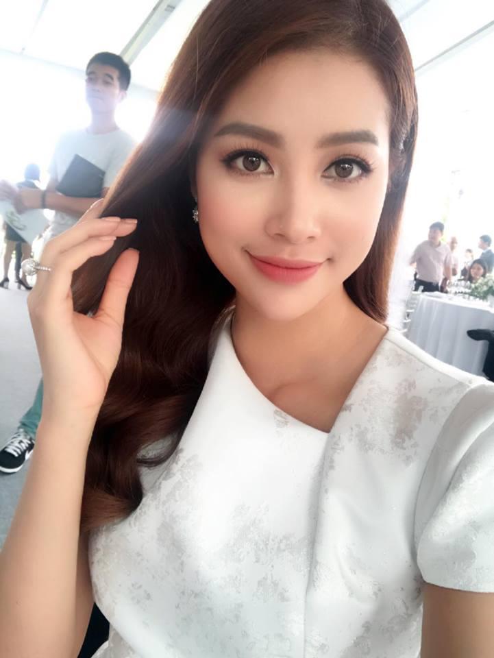 Tin sao Việt 12/11: Chết cười khi xem Trấn Thành chọn váy cho Hari Won-2