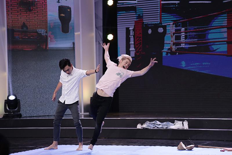 Tiểu phẩm triệu view: Thanh Duy bất ngờ với siêu võ truyền điện của Xuân Nghị-1