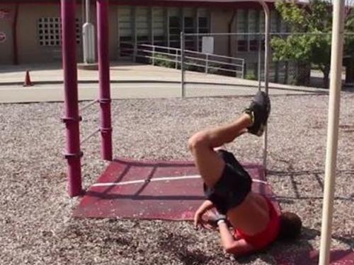 Tê tái với những màn biểu diễn thất bại